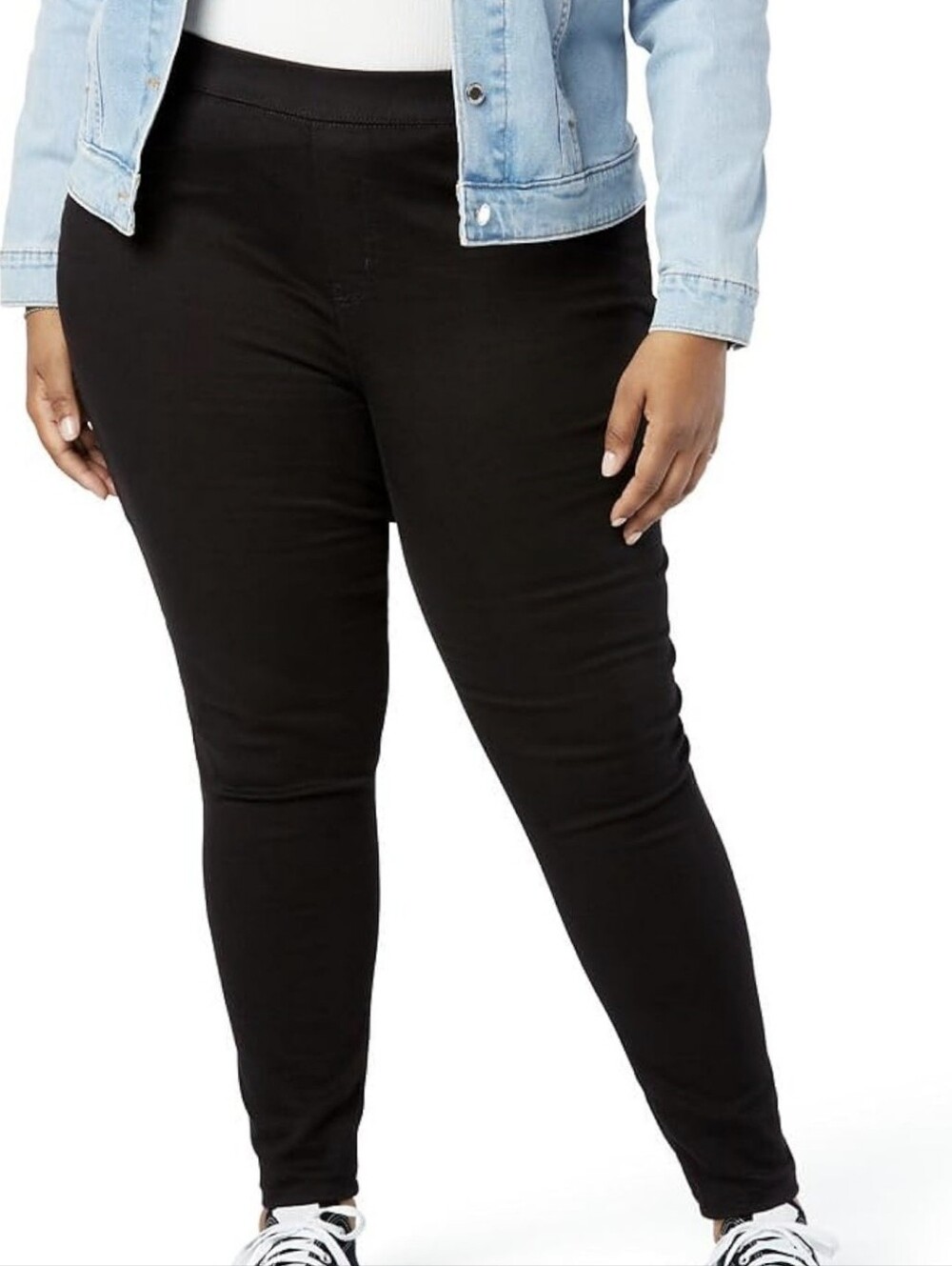Levi Strauss Signature Gold Women's Totally Shaping Ultimate Pull-on Skinny Jean